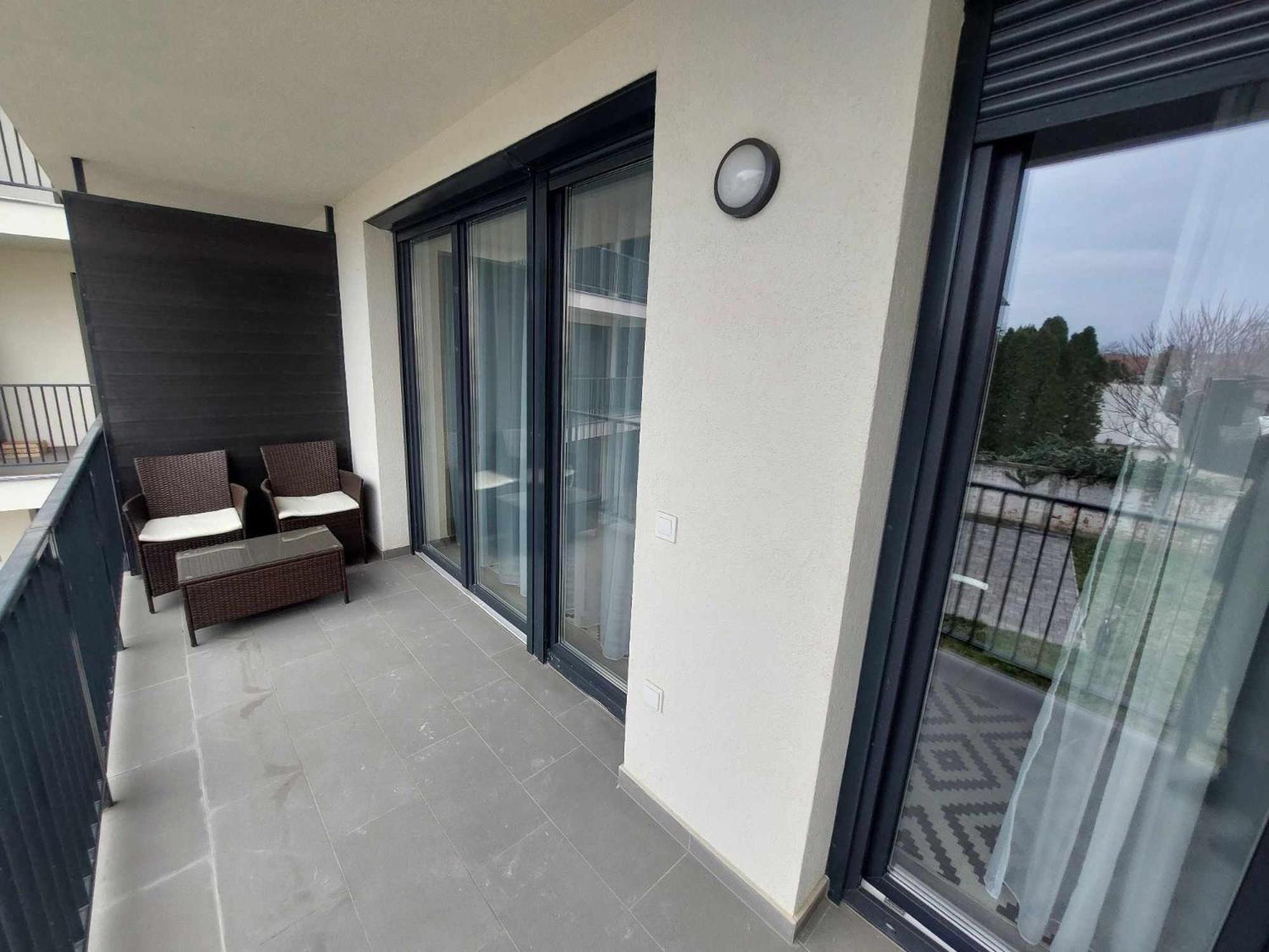 Mora Lak Apartment Szeged Bagian luar foto